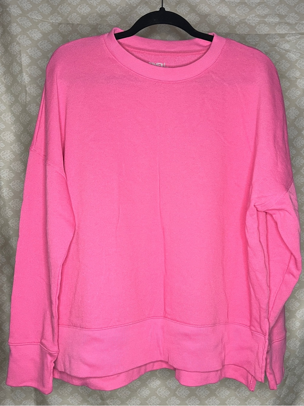 Time And Tru Bright Pink Crewneck Sweatshirt